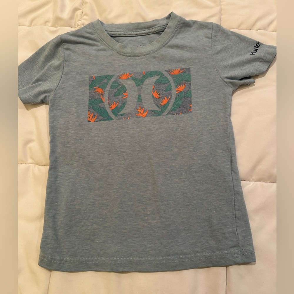 💥 $5 if bundled -  Size 4 / XS HURLEY Gray Kids T-Shirt with Orange Accents